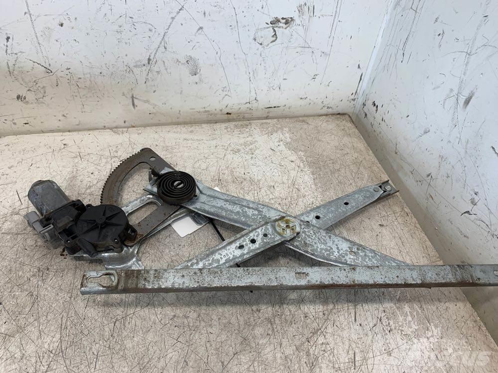 Ford F-550 Ostale kargo komponente