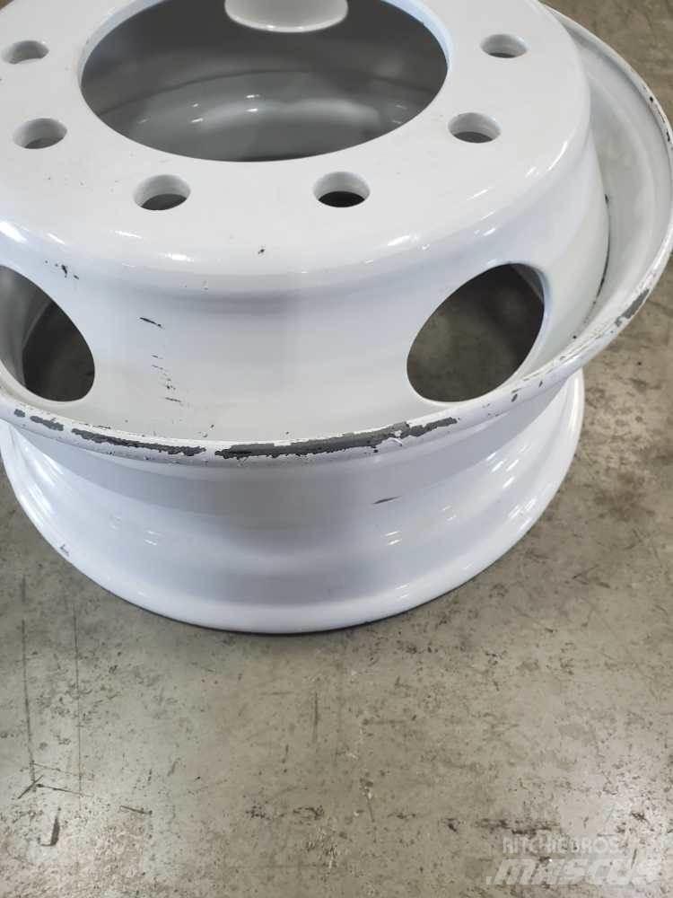 Ford F750 Gume, točkovi i felne