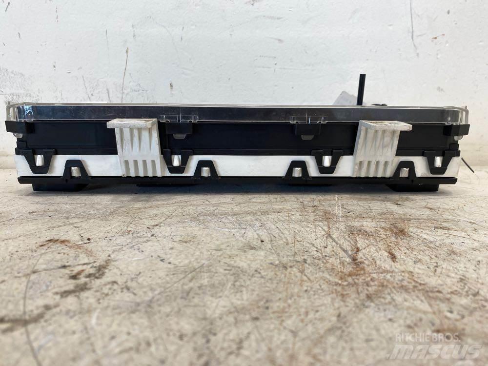 GMC W4500 Ostale kargo komponente