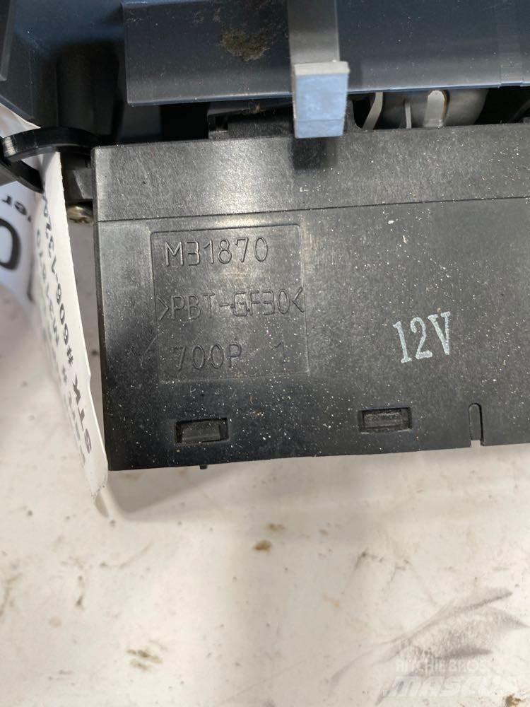 Isuzu NPR Elektronika