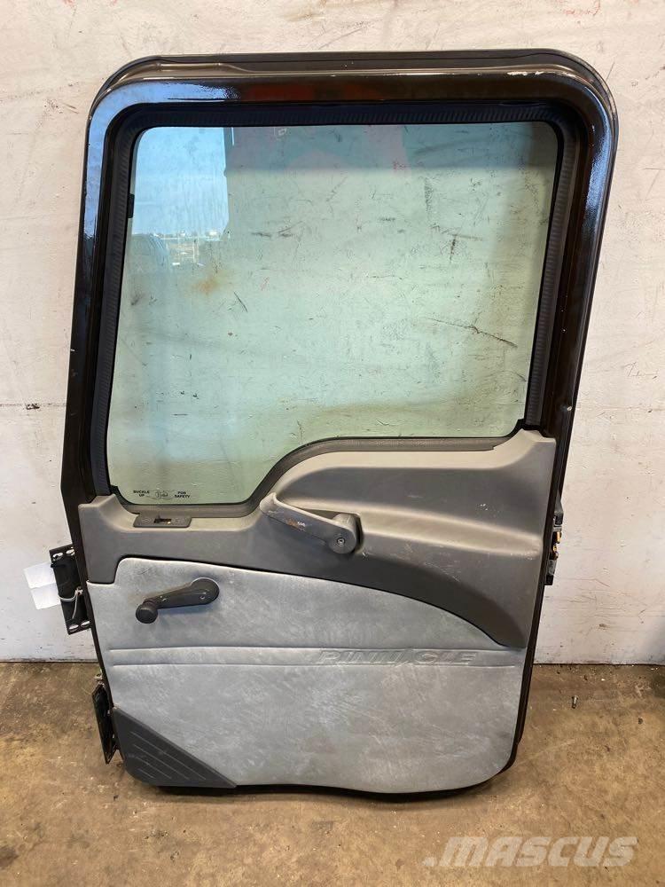 Mack CXU Ostale kargo komponente