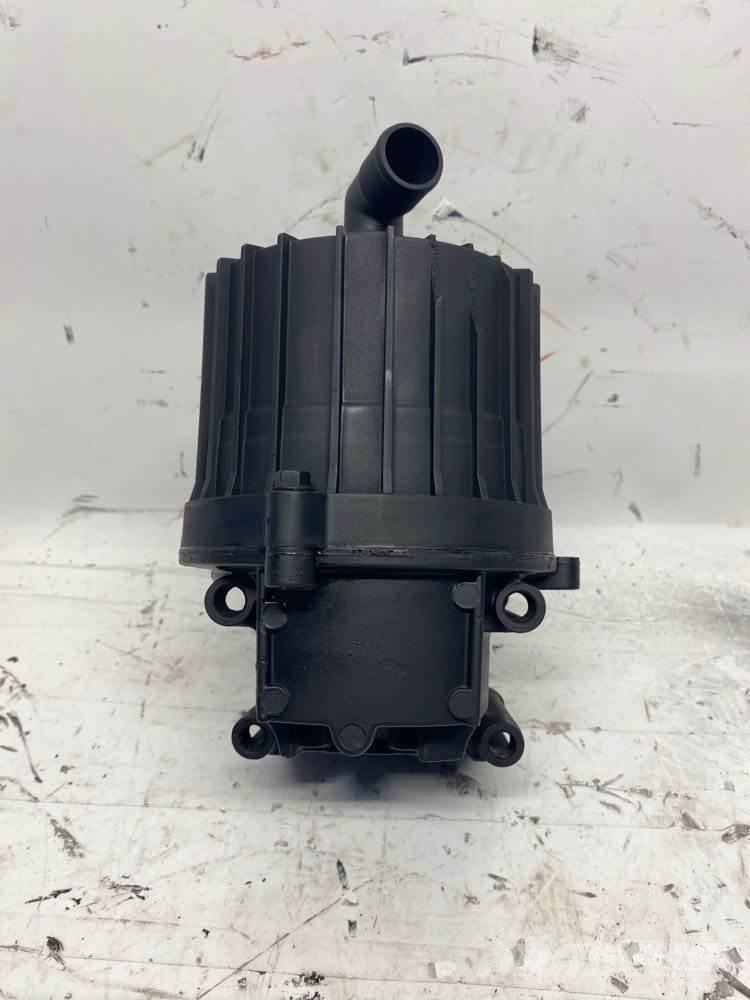 Mack MP8 Ostale kargo komponente