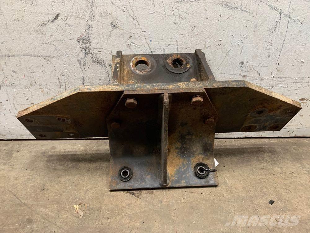 Mack RD680 Ostale kargo komponente
