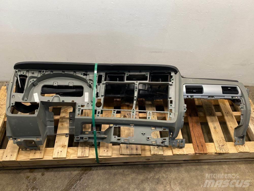 Paccar  Ostale kargo komponente