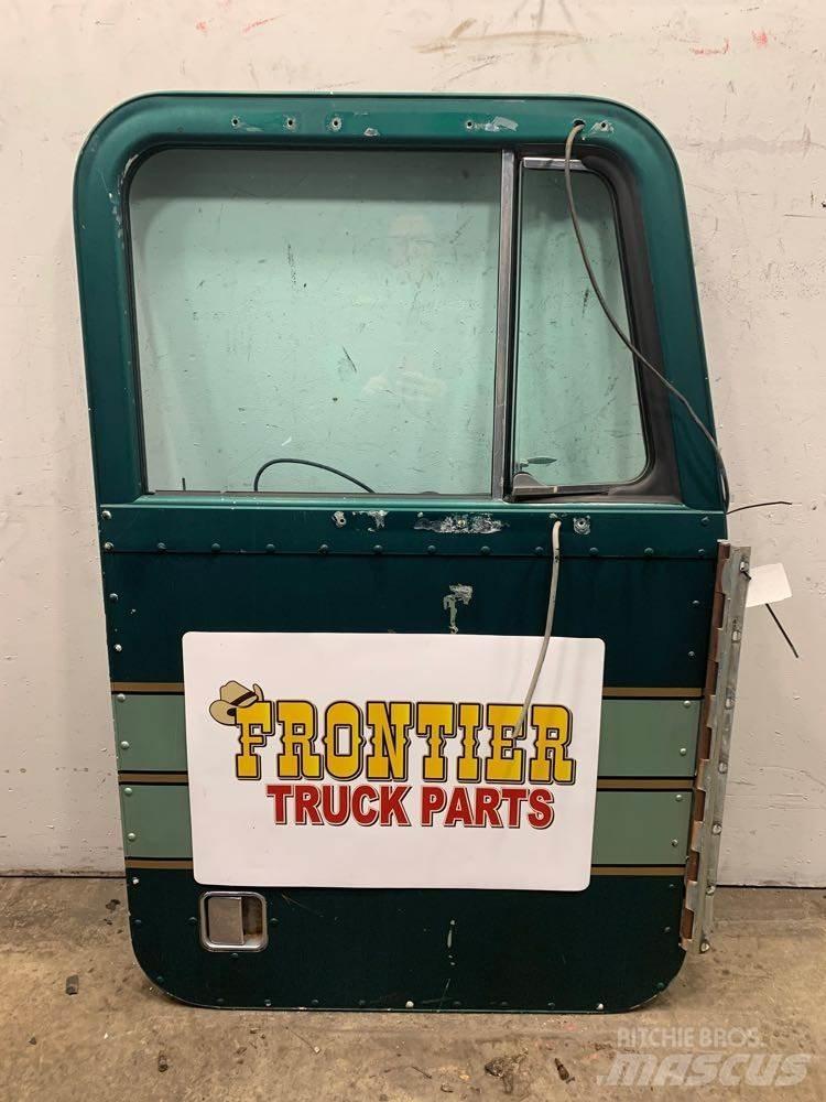 Peterbilt  Ostale kargo komponente