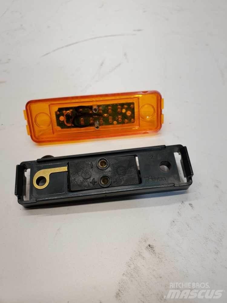 Universal  Elektronika