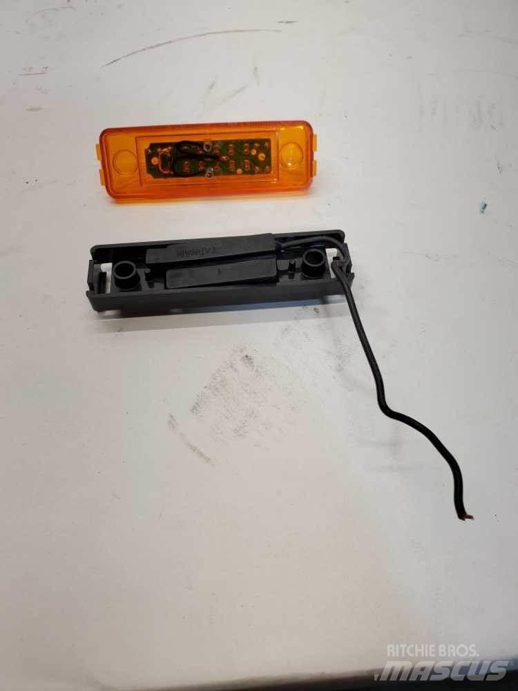 Universal  Elektronika