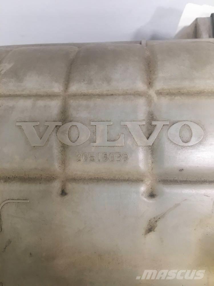 Volvo VNL Ostale kargo komponente