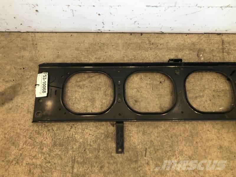 Volvo VNL Ostale kargo komponente