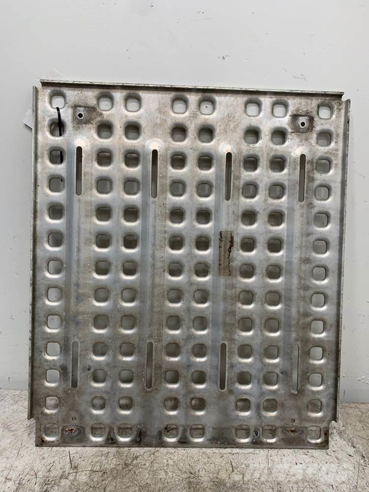 Volvo VNL Ostale kargo komponente