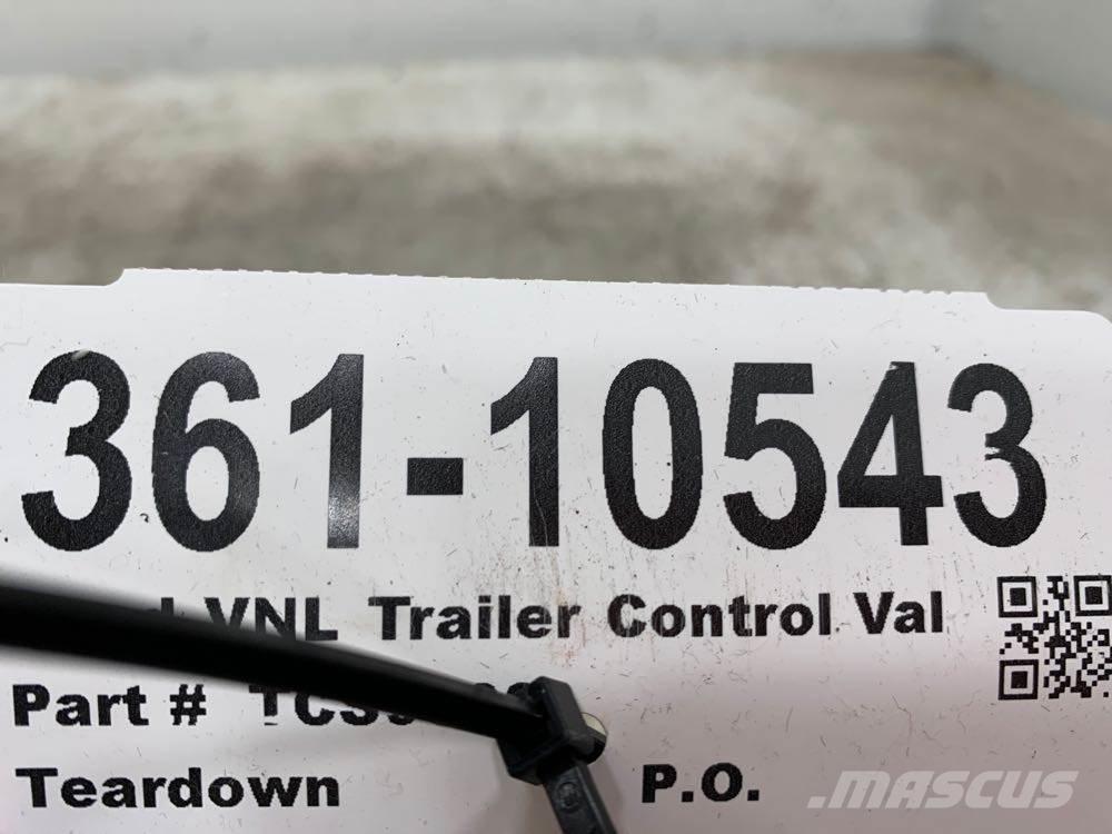 Volvo VNL Ostale kargo komponente