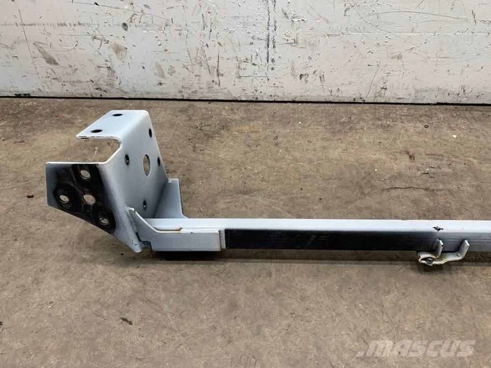 Volvo VNL Ostale kargo komponente