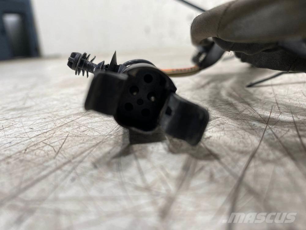 Volvo VNL Ostale kargo komponente