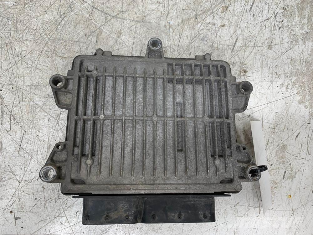 Volvo VNL Ostale kargo komponente