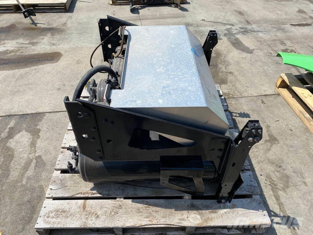 Volvo VNL Ostale kargo komponente