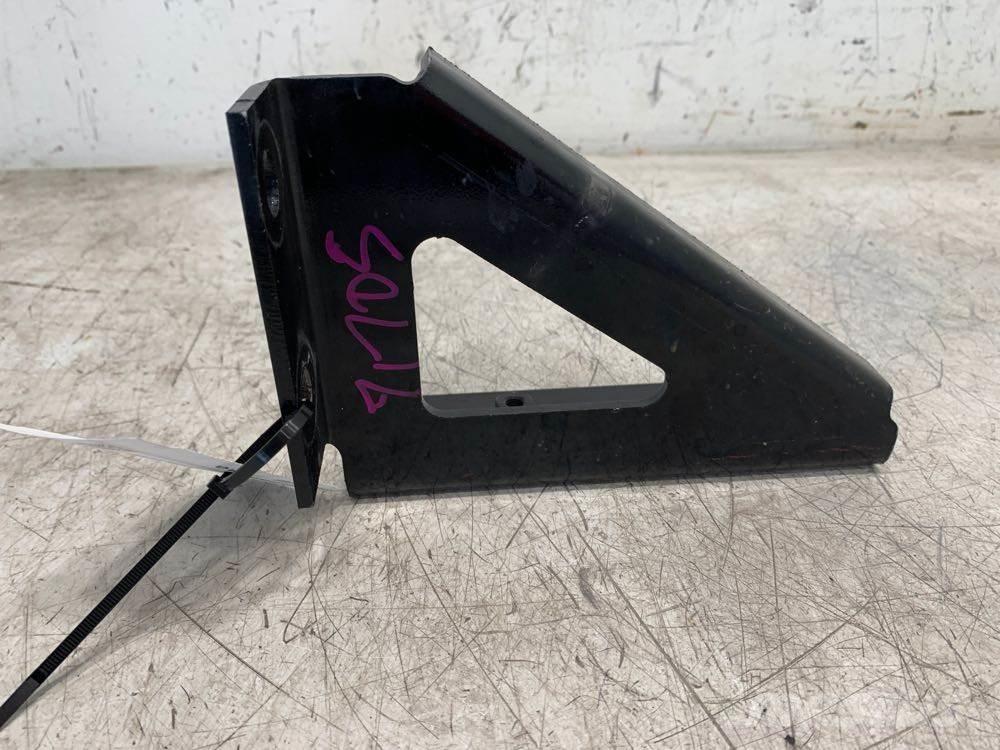 Volvo VNL Ostale kargo komponente