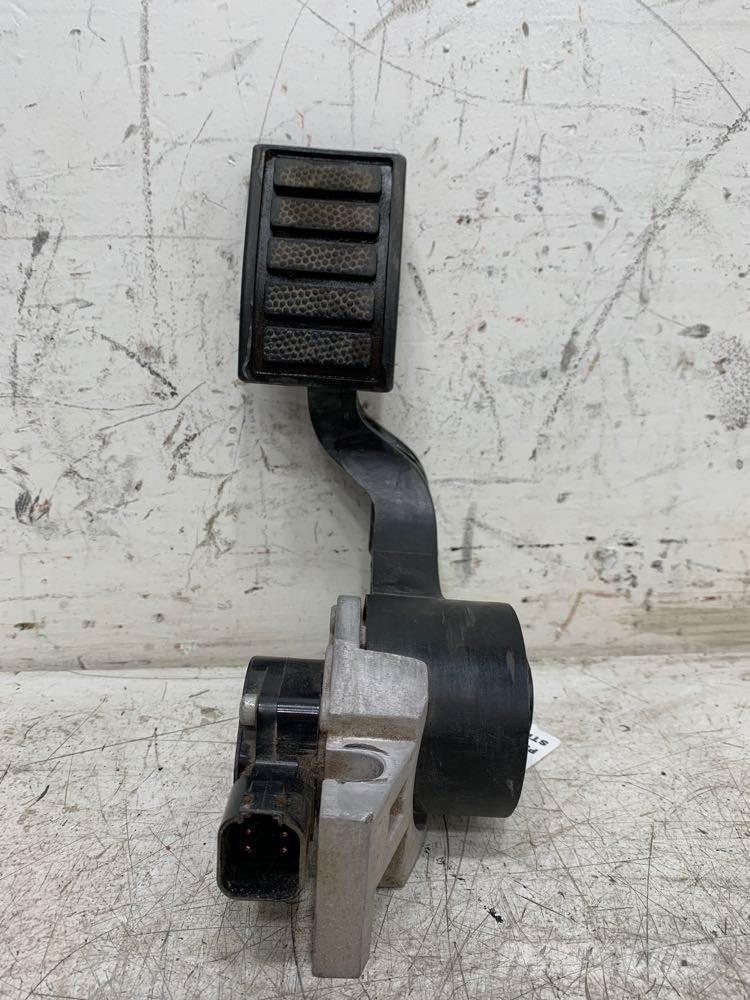 Volvo VNL Ostale kargo komponente