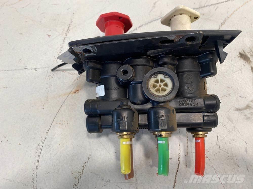 Volvo VNL Ostale kargo komponente