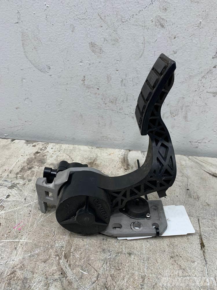 Volvo VNL Ostale kargo komponente