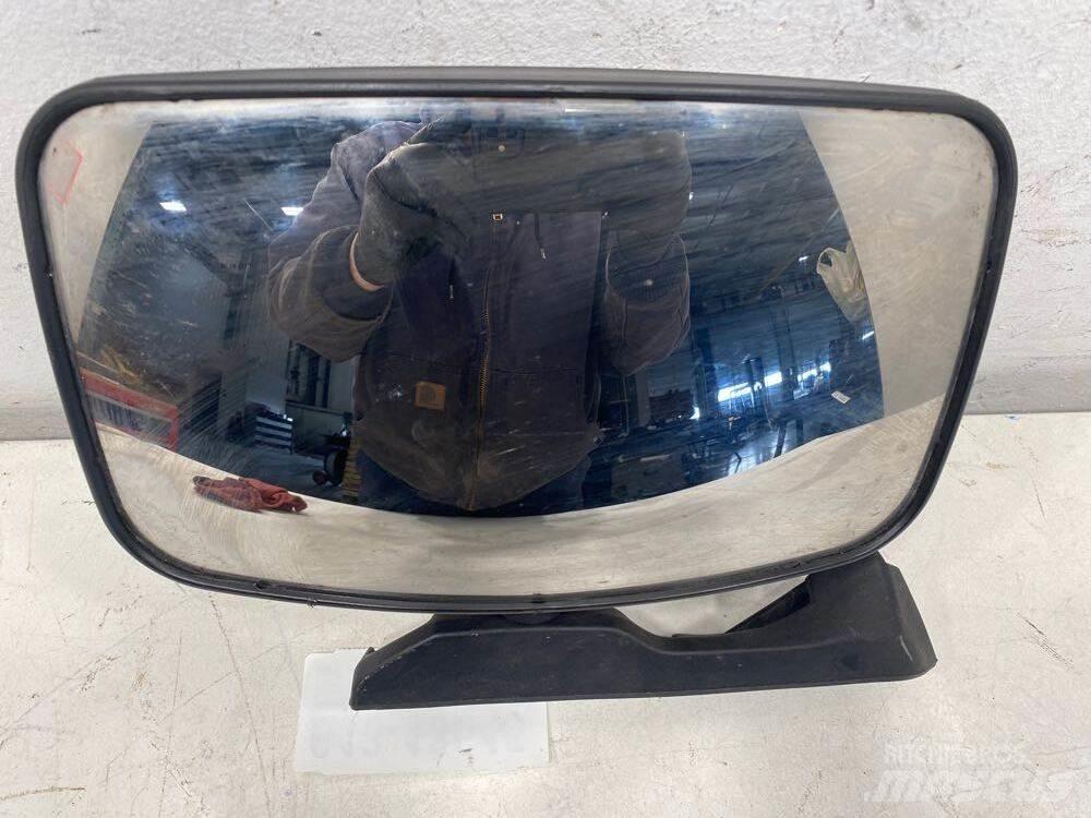 Volvo VNL Ostale kargo komponente
