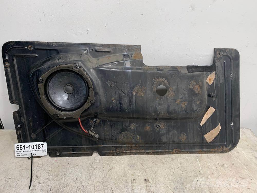 Volvo VNL Ostale kargo komponente