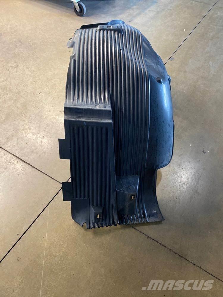 Volvo VNL Ostale kargo komponente