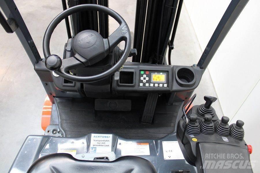 Toyota 8FBE 20 T Električni viljuškari