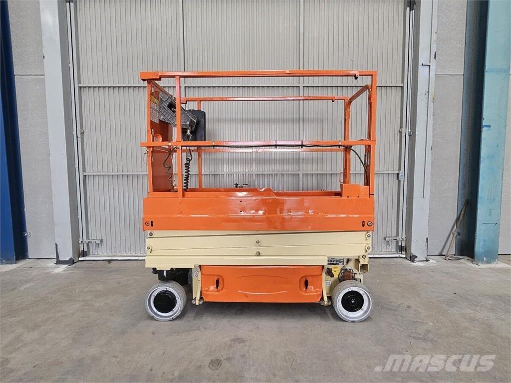 JLG 1930 ES Makazaste platforme