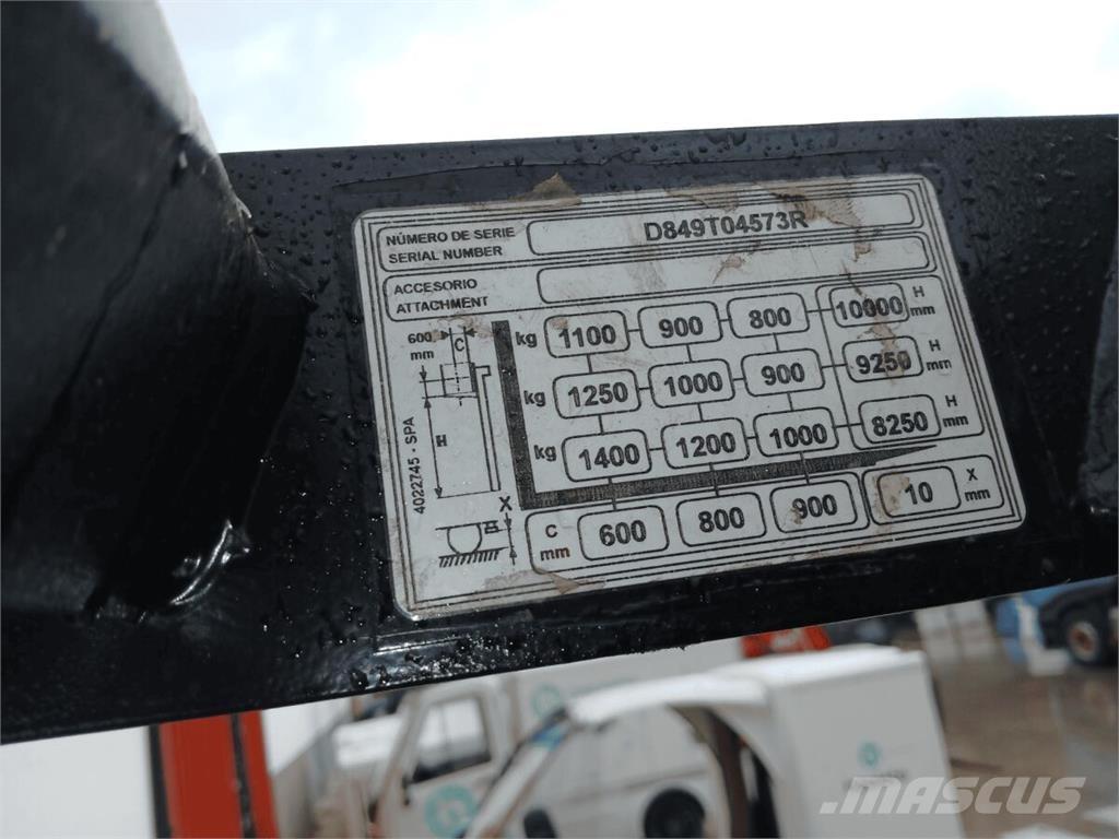 Yale MR14 Viljuškari sa pomičnim stupom