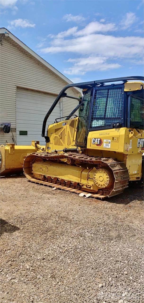 CAT D3 LGP Buldožeri guseničari
