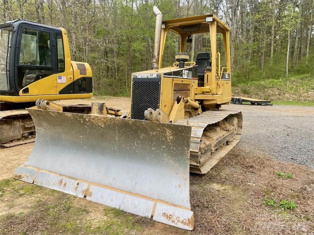 CAT D5C XL Buldožeri guseničari