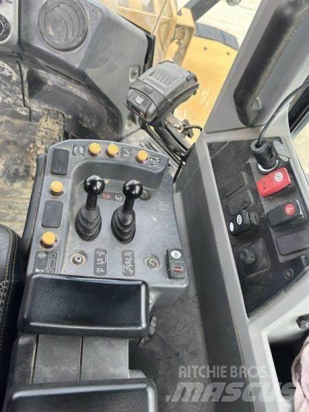 CAT 966M XE Utovarivači na točkove