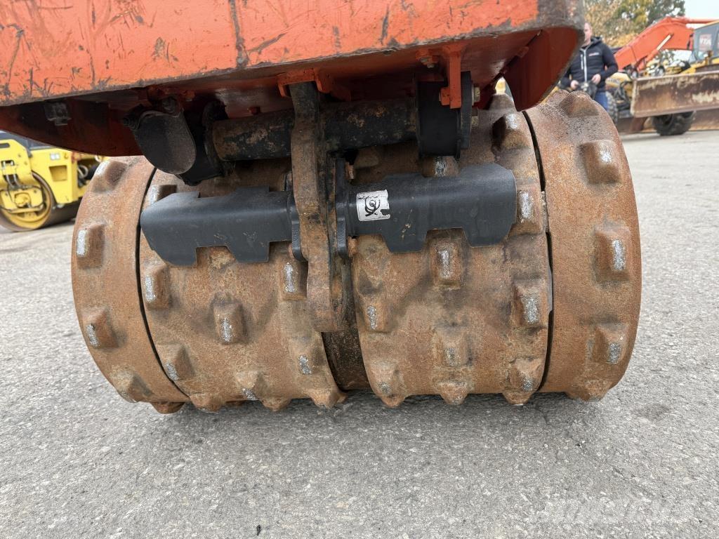 Bomag BMP 8500 Nabijači zemlje