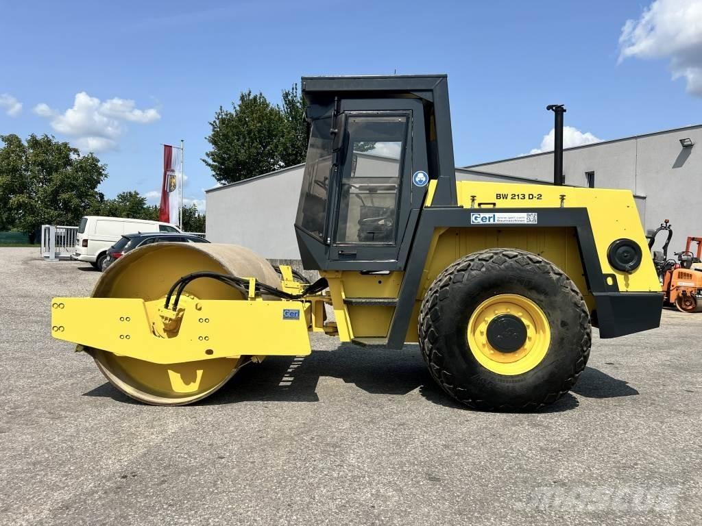 Bomag BW 213 D-2 Valjci sa jednim bubnjem