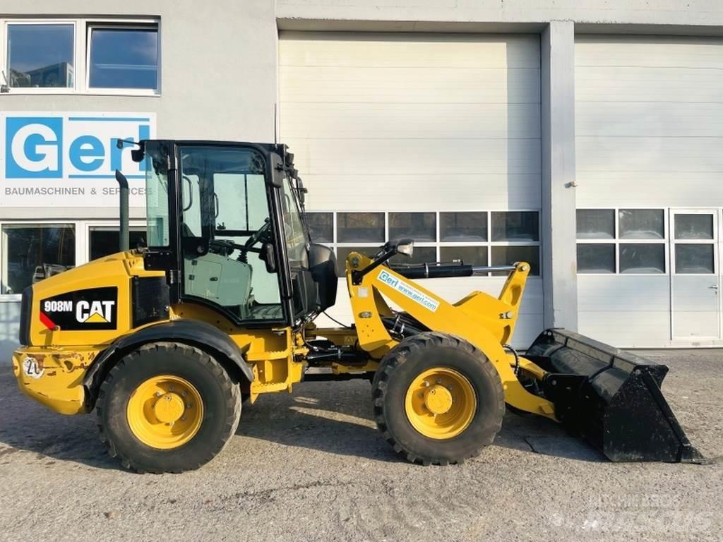 CAT 908M Utovarivači na točkove