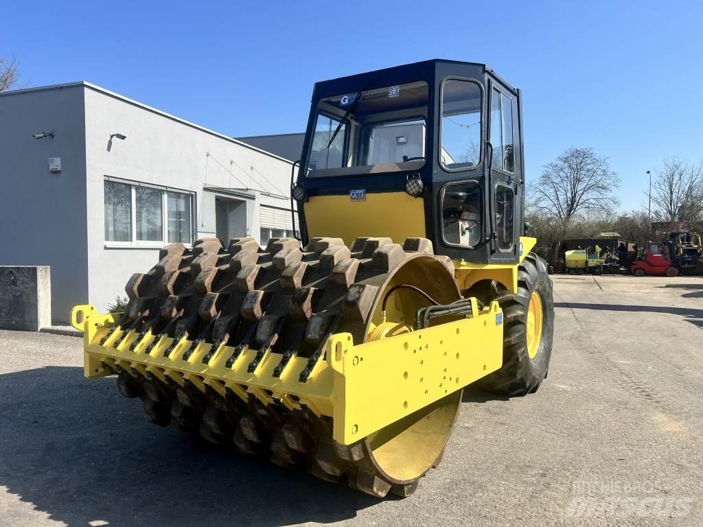JCB Vibromax W 1402 PD Valjci sa jednim bubnjem
