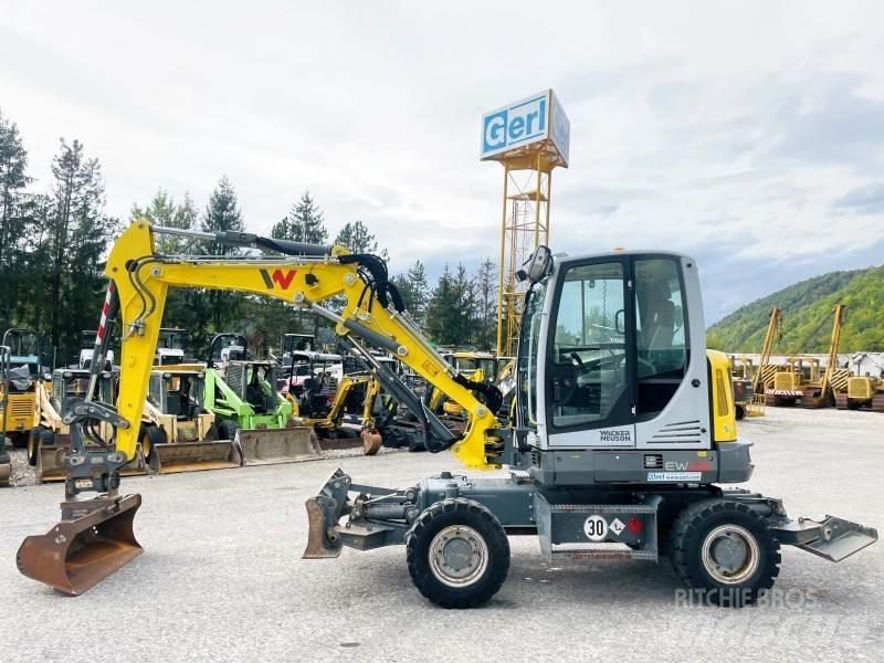 Neuson EW65 Bageri točkaši