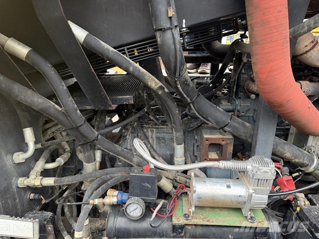 New Holland F 156.6 A Grejderi