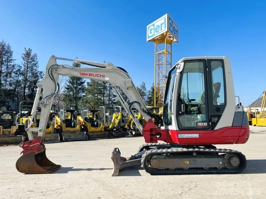 Takeuchi TB235 Mini bageri < 7t