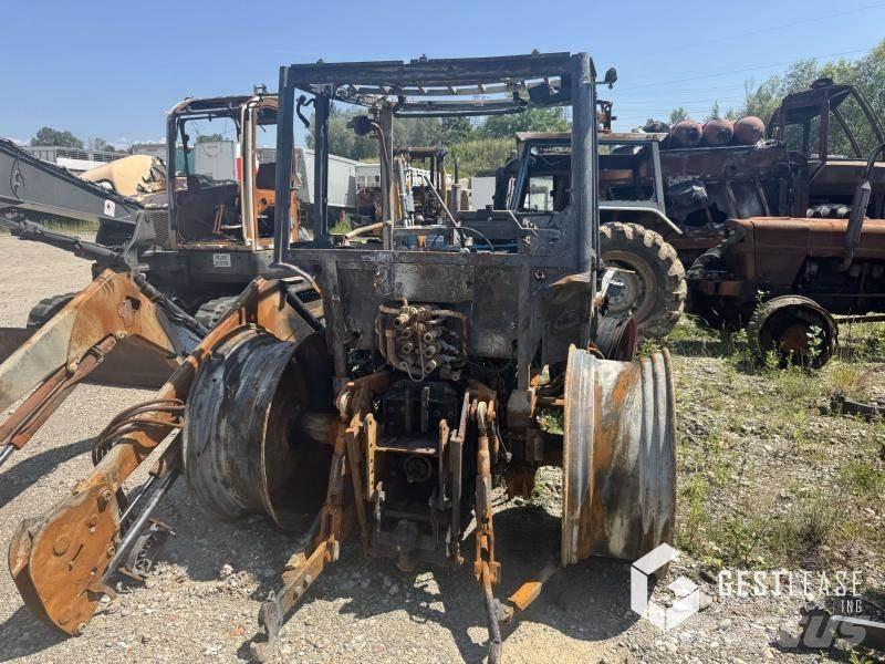 CLAAS Axos 340 Traktori
