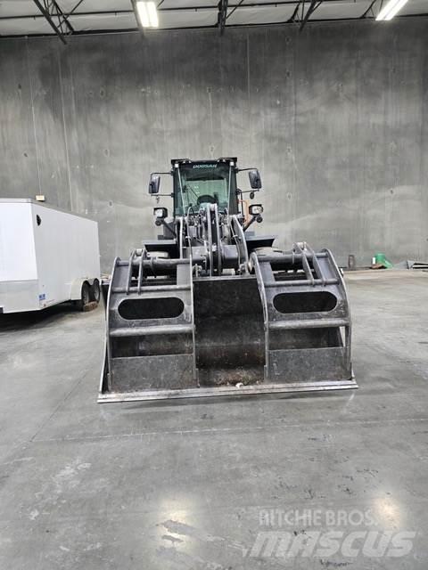 Doosan DL250-7 Utovarivači na točkove