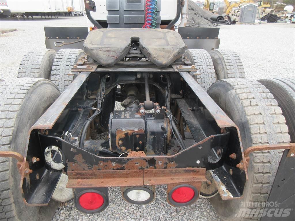 Mack CHN613 Tegljači