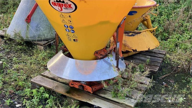 Agrex 300 Posipači soli i peska