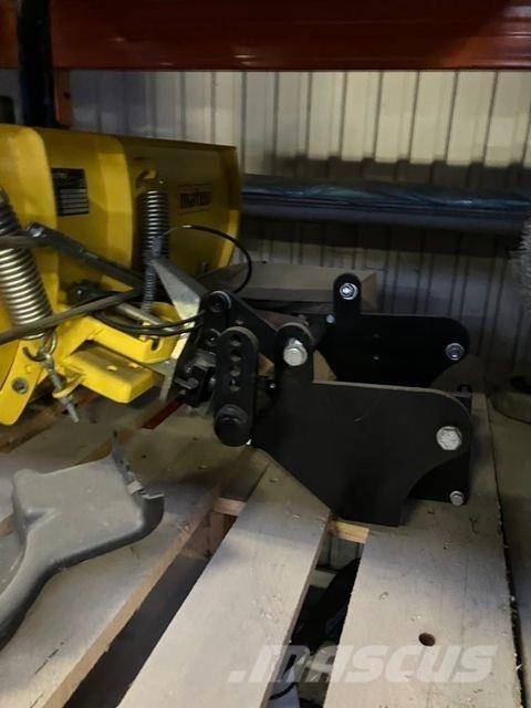 John Deere  Snežne daske i plugovi