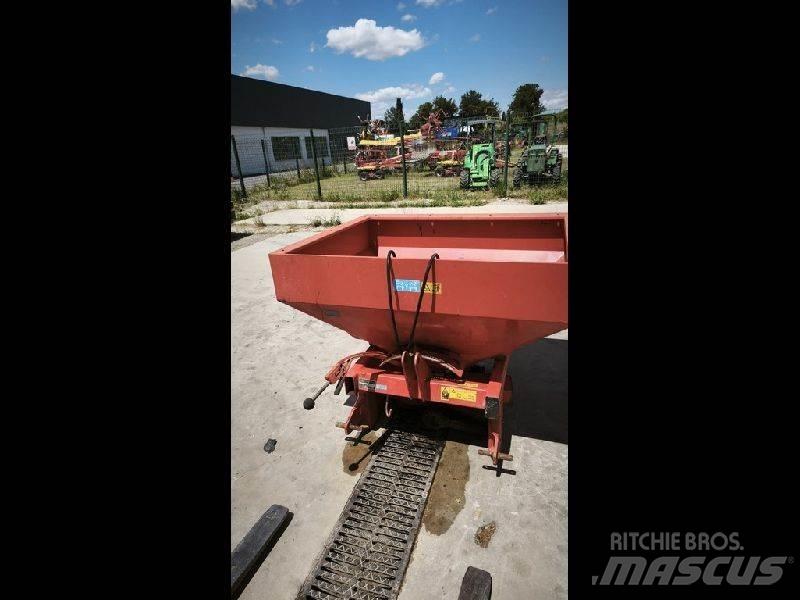 Kuhn MDS 81 Rasturači mineralnog đubriva