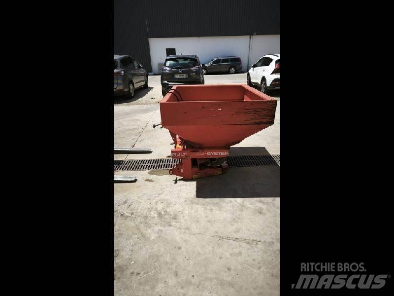 Kuhn MDS 81 Rasturači mineralnog đubriva