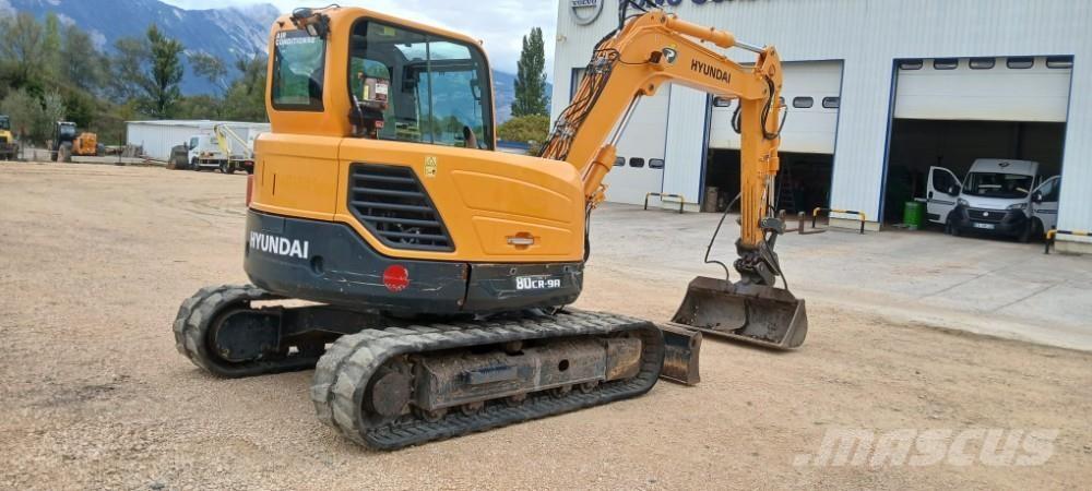 Hyundai R80CR-9A Midi bageri 7t – 12t