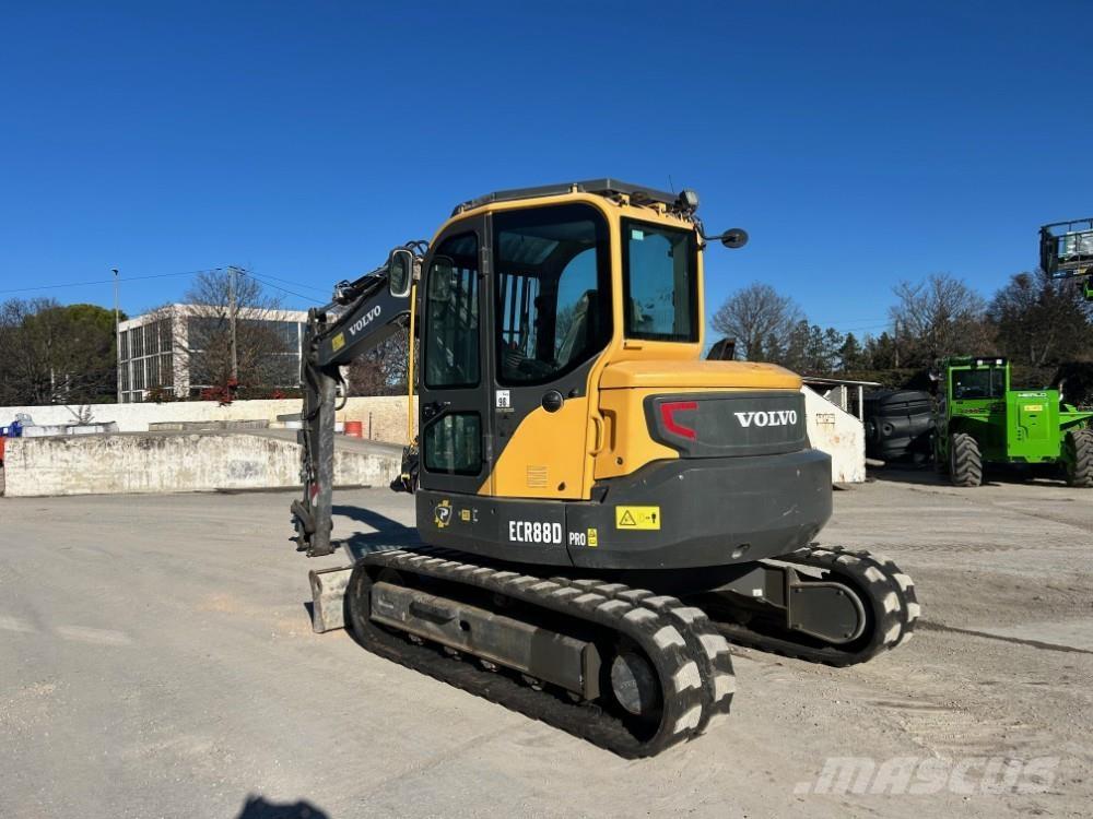 Volvo ECR88D PRO Midi bageri 7t – 12t