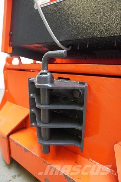 Linde P 30 132 Tegljači