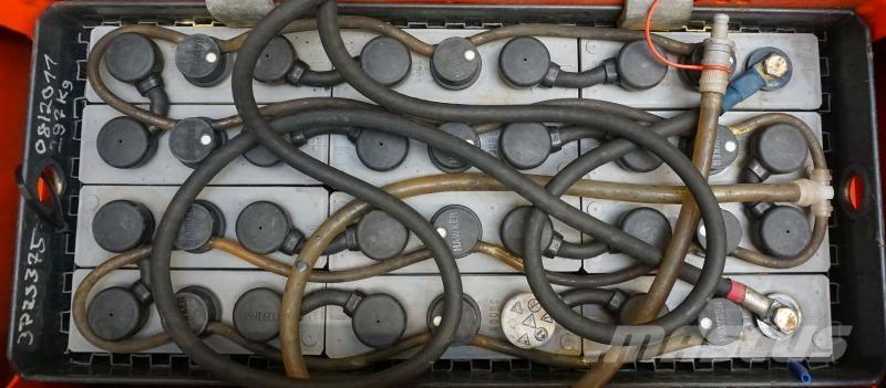 Linde T 30 131 Nisko podizni električni viljuškar